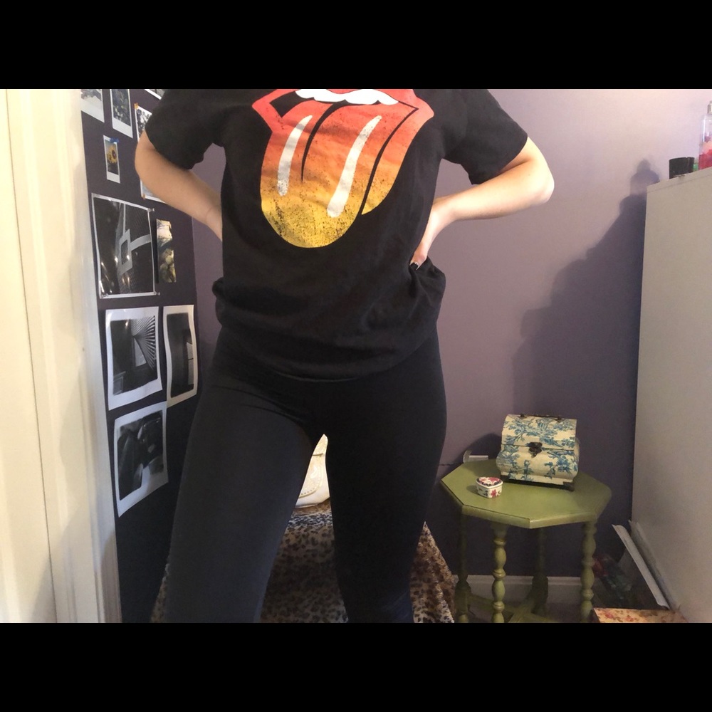 Black active leggings